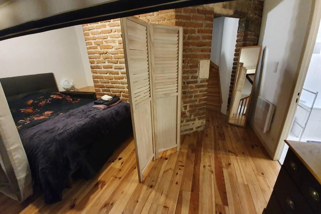 Appartement Exceptionnel 4 Etoiles Hyper Centre Albi 65 M2 Au 4Eme Etage Sans Ascenseur Avec Une Tour Du 12Eme Siecle المظهر الخارجي الصورة